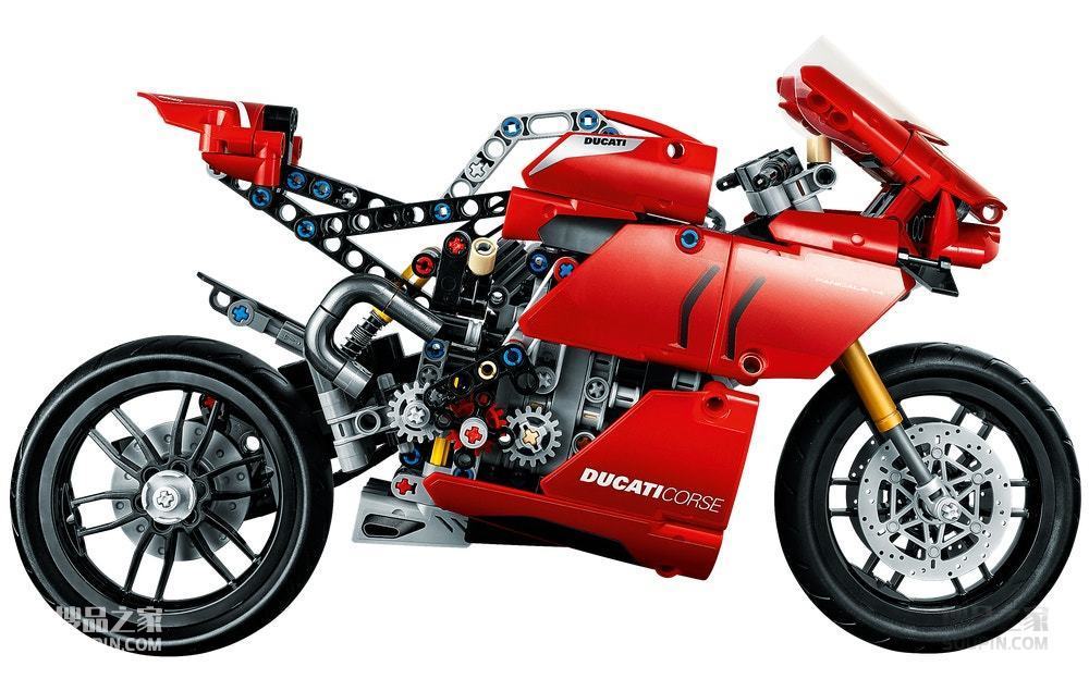 杜卡迪 Ducati Panigale V4 R