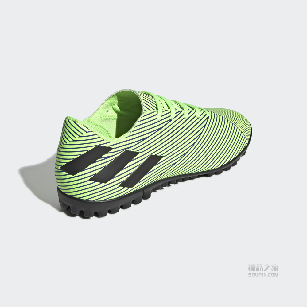 NEMEZIZ 19.4 TF 硬人造草坪足球运动鞋