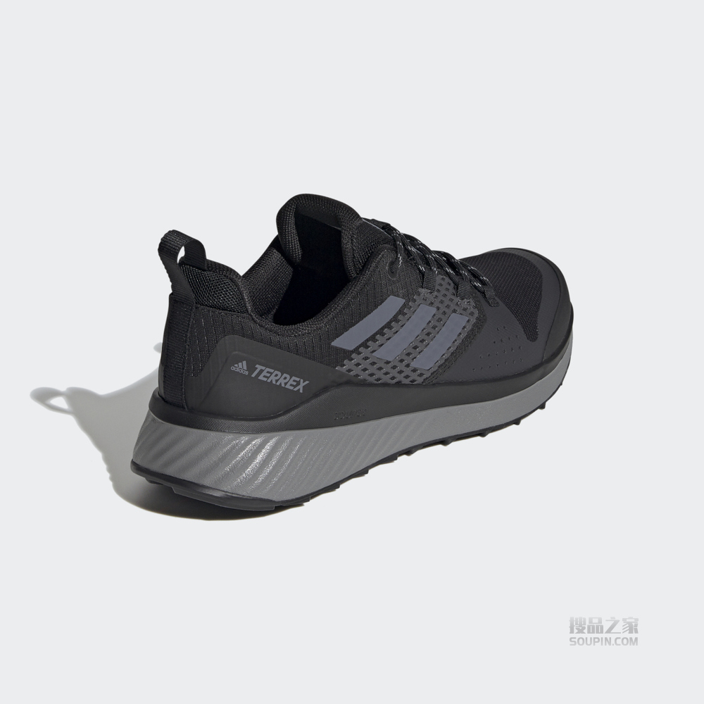 TERREX FOLGIAN HIKER 户外运动鞋