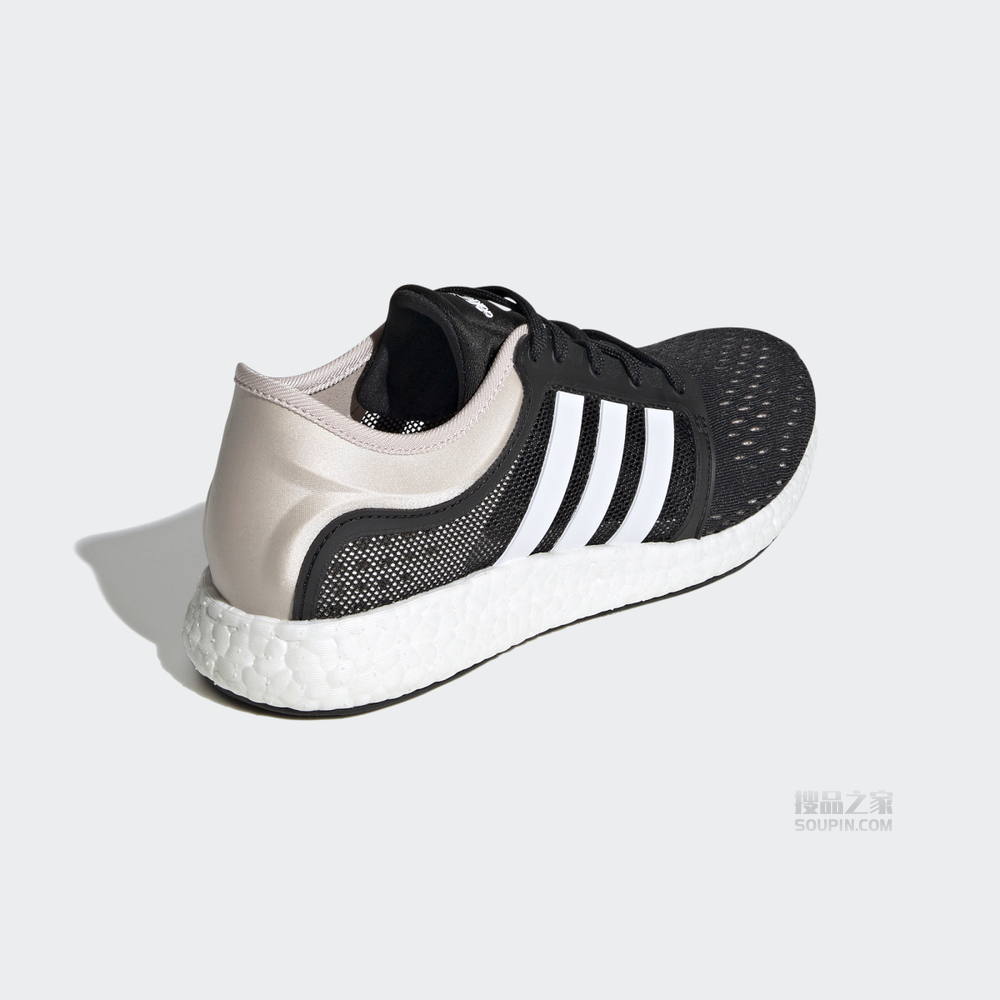 cc rocket boost w 跑步运动鞋
