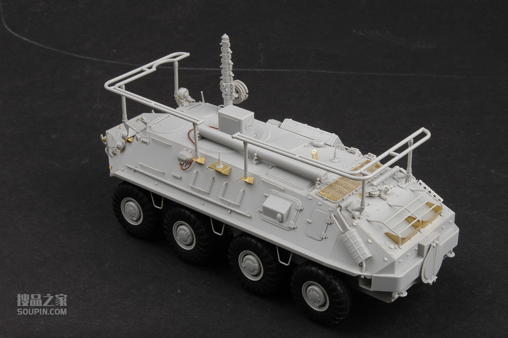 俄罗斯BTR-60PU型装甲指挥车 