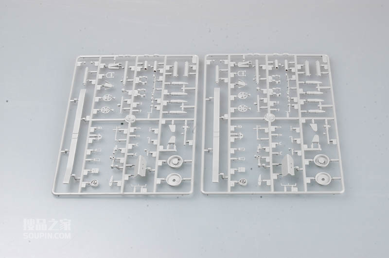 美国M198(155mm)榴弹炮早期型 