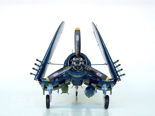美国沃特F4U-1D海盗 