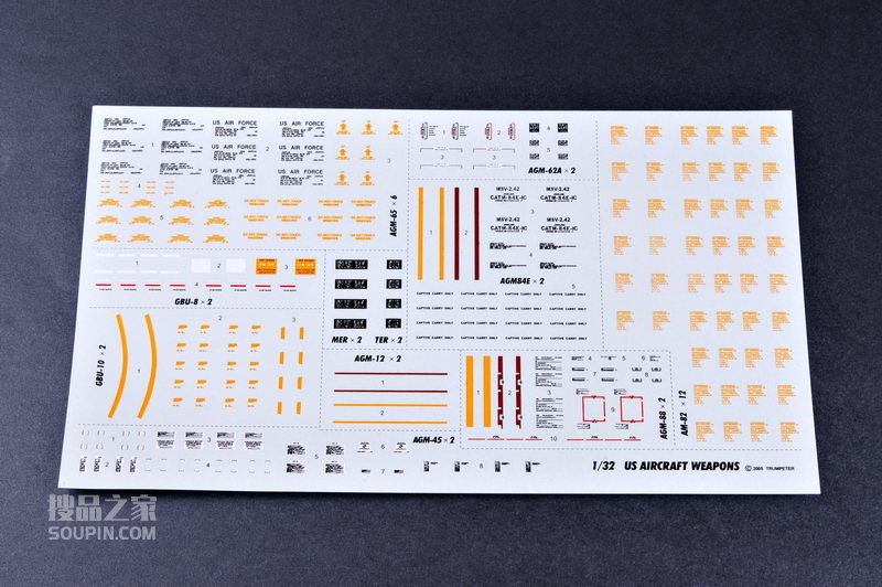 美国海军A-7E“海盗”II型舰载攻击机 