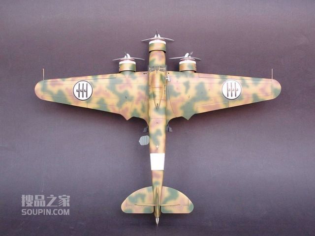 意大利S.M.79 “食雀鹰”轰炸机 