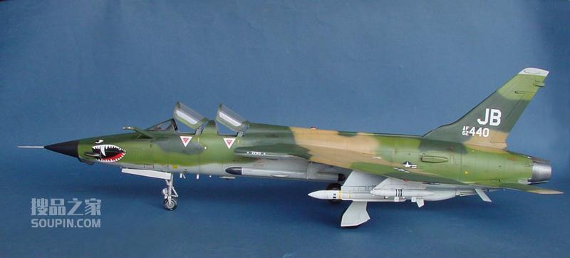 美国共和F-105G野鼬鼠歼击机 