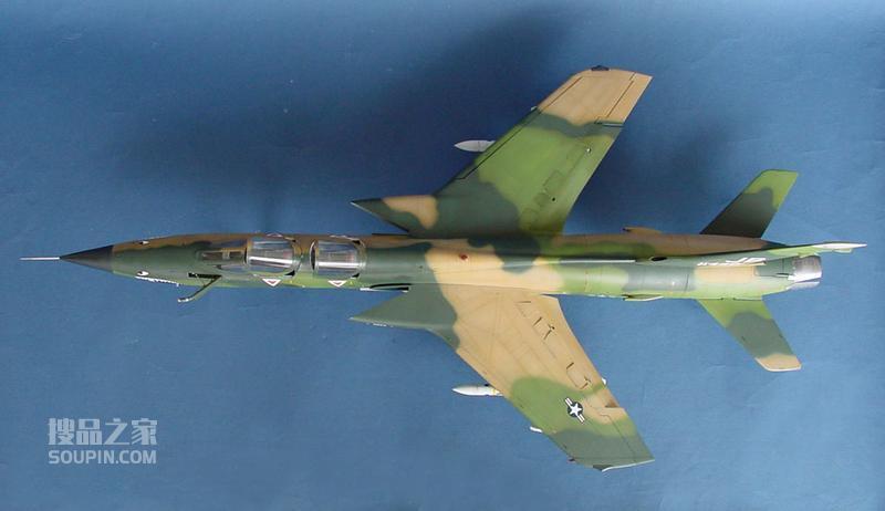 美国共和F-105G野鼬鼠歼击机 