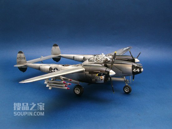 洛克希德P-38L-5-LO “闪电” 