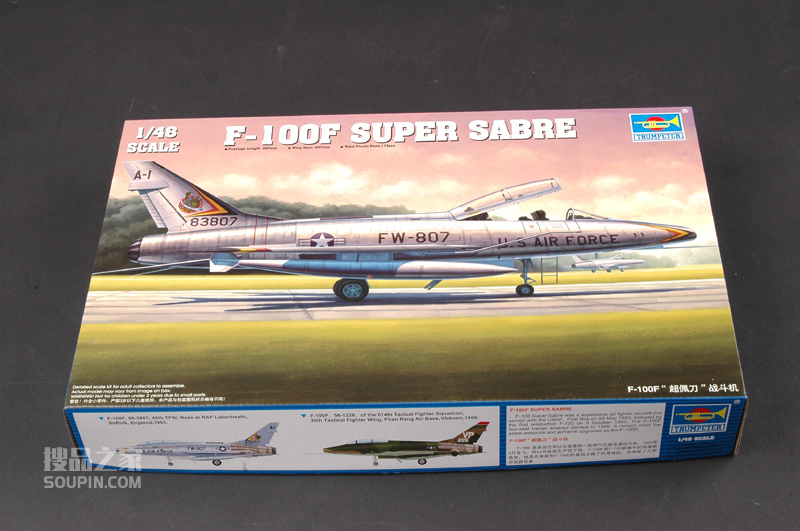F-100F“超佩刀”战斗机 