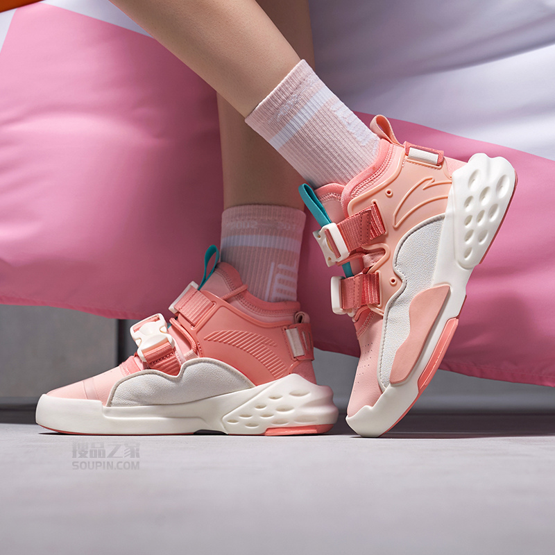 女鞋板鞋秋冬季