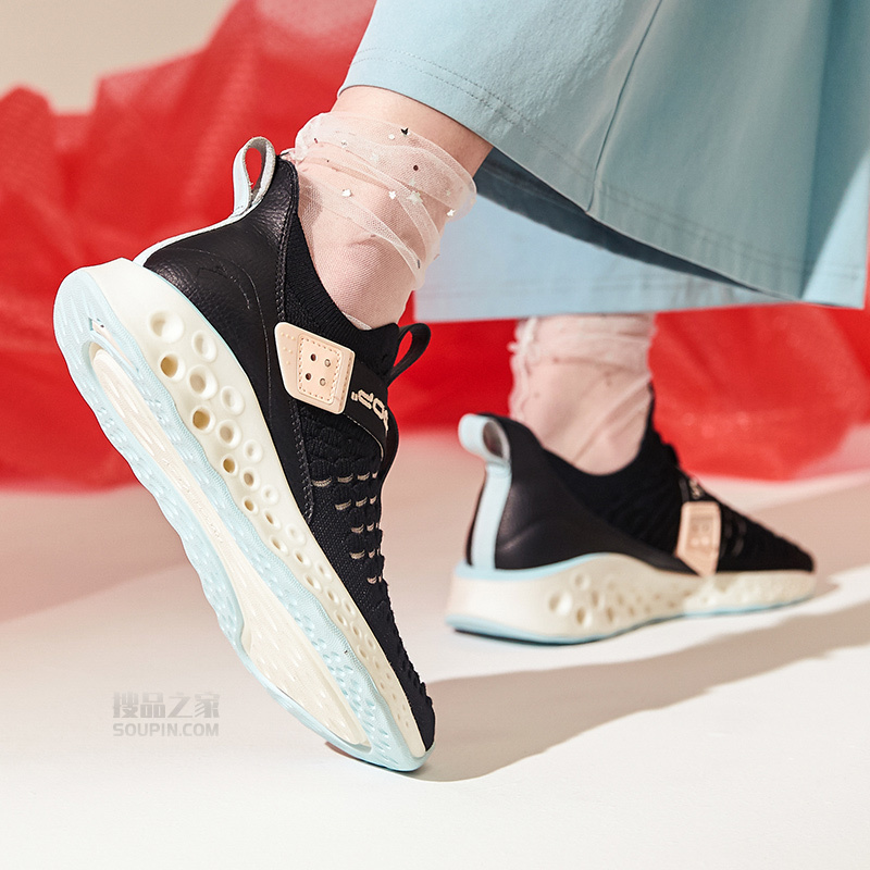女跑鞋运动鞋春夏款