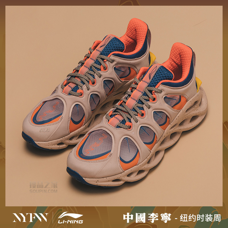 中国2019纽约时装周走秀款弧ACE女子减震跑鞋