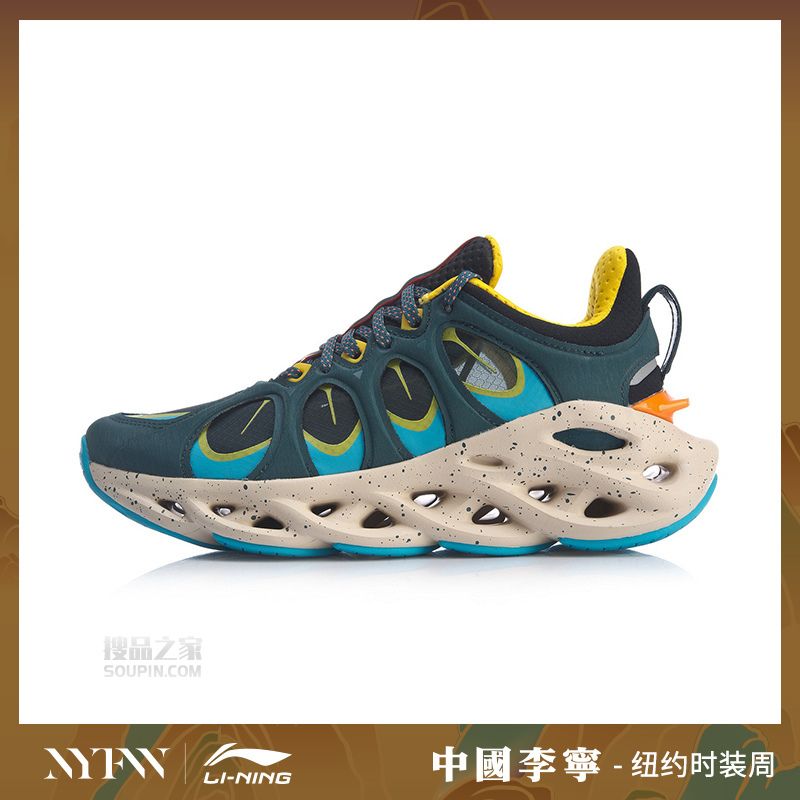 中国2019纽约时装周走秀系列弧ACE女子减震跑鞋