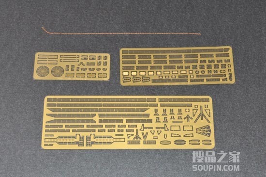中国海军071型船坞登陆舰 