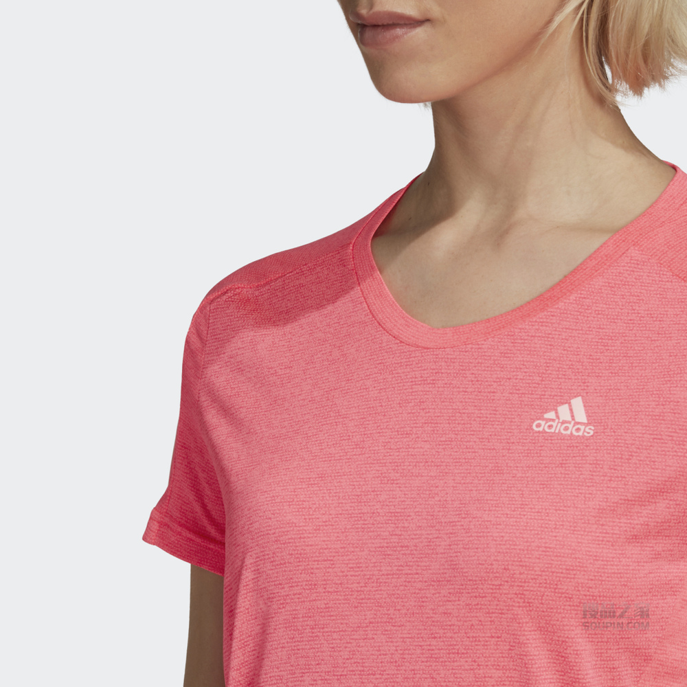 OWN THE RUN TEE 跑步运动服装