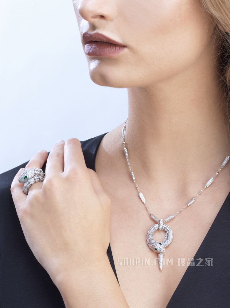 Serpenti 戒指