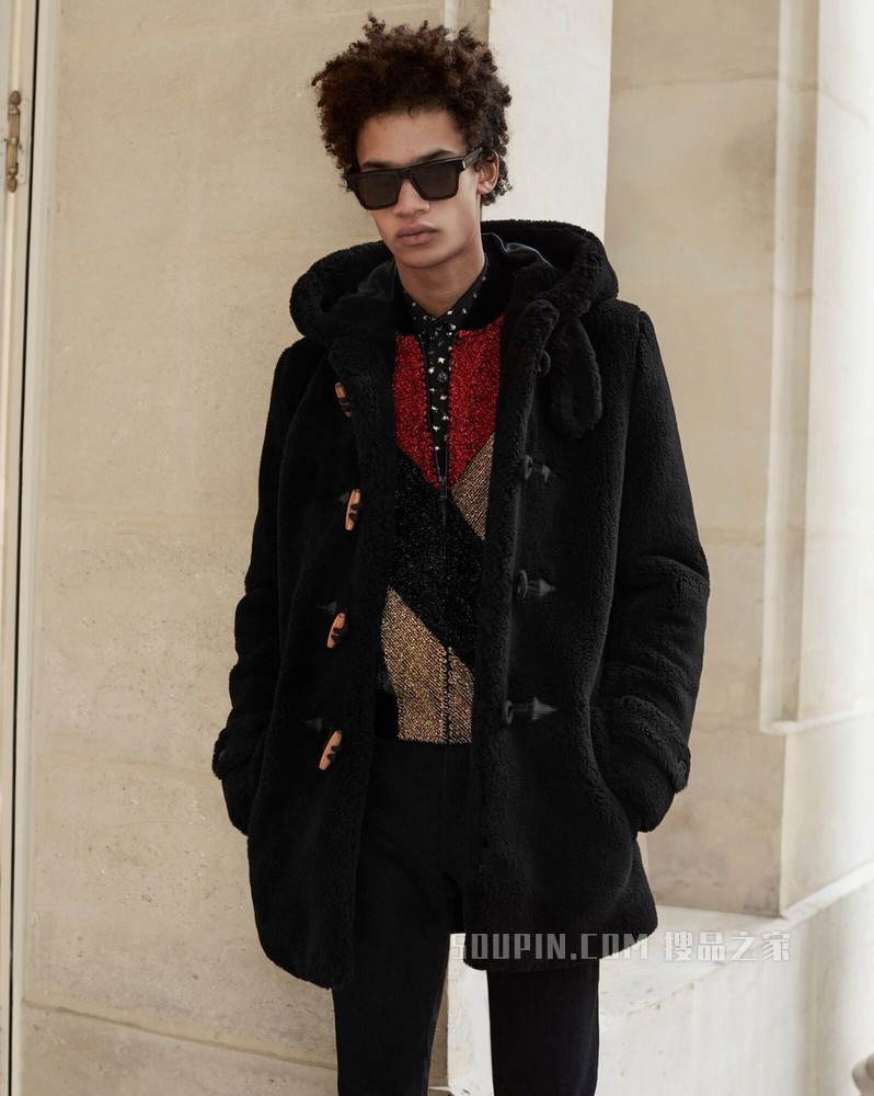 仿皮草粗呢外套