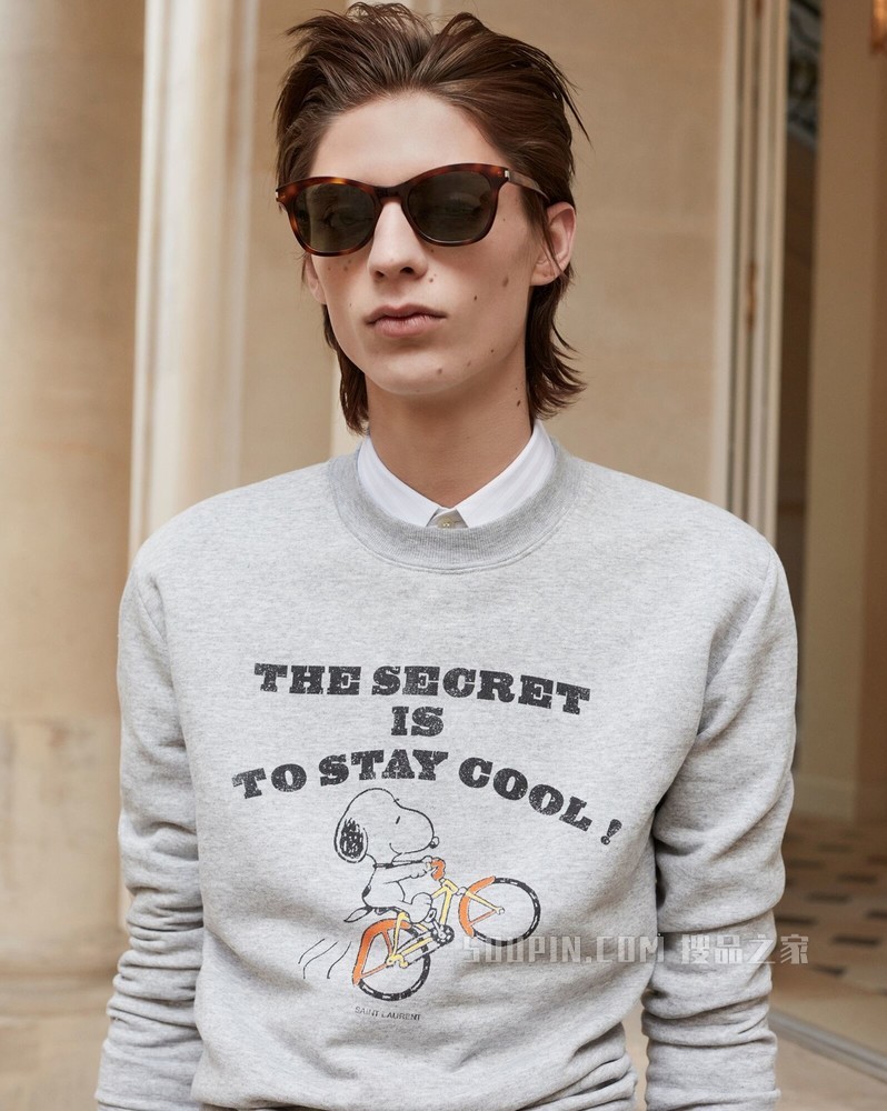 “圣罗兰 Snoopy”卫衣