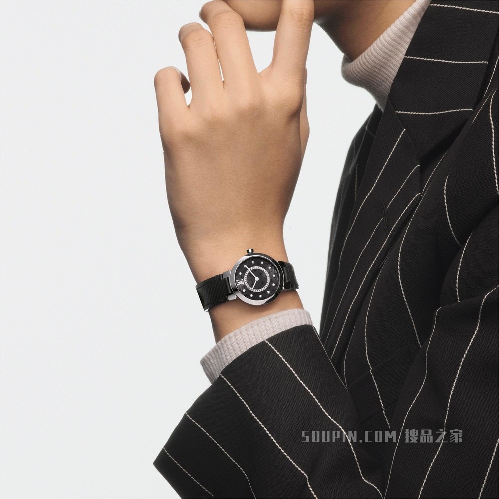 TAMBOUR SLIM MONOGRAM 腕表，28 毫米