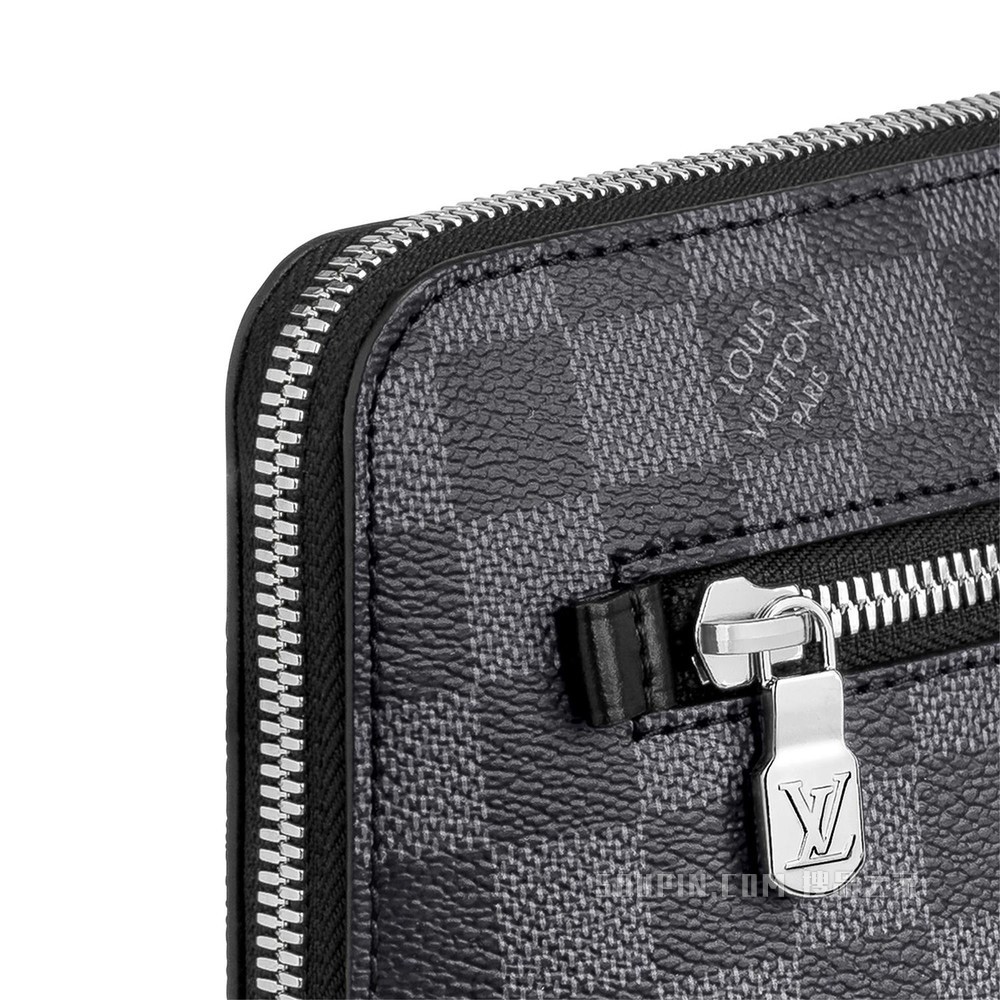 NEW POUCH 手拿包