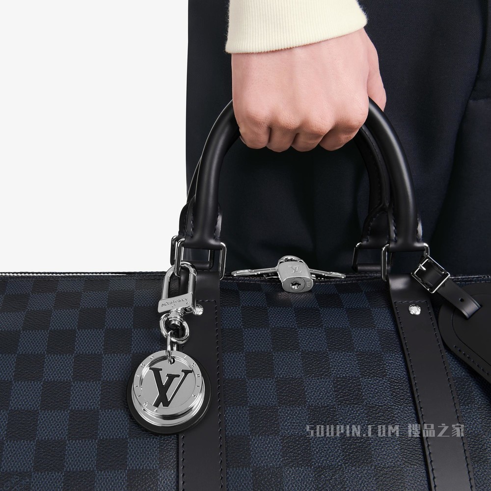 LV Cut Circle 钥匙扣