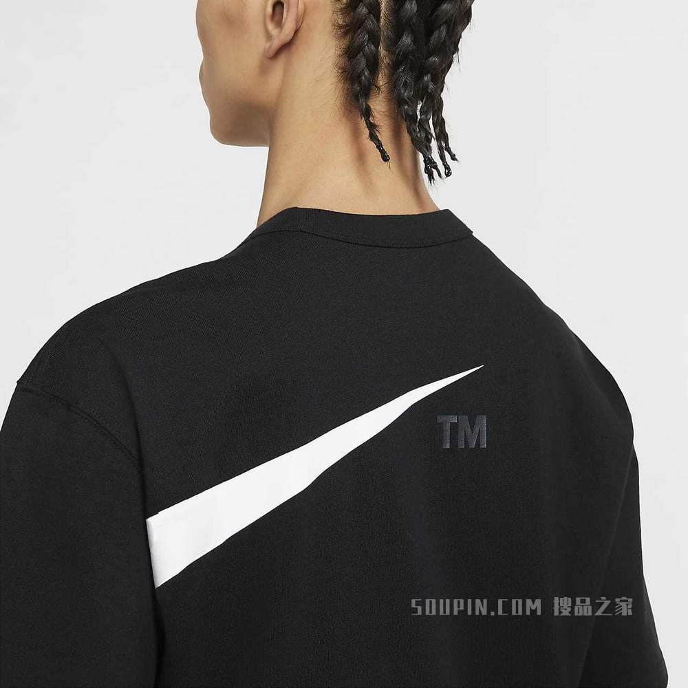 Nike Sportswear Swoosh 男子口袋T恤
