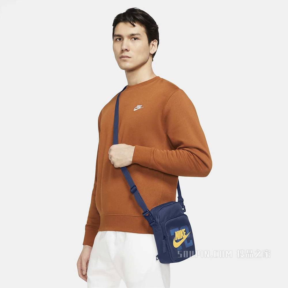 Nike Heritage Crossbody 单肩包