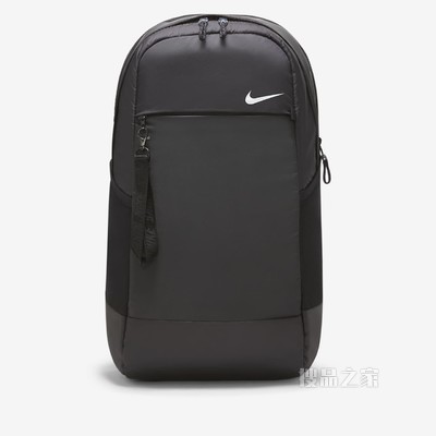 Nike Sportswear Essentials 双肩包