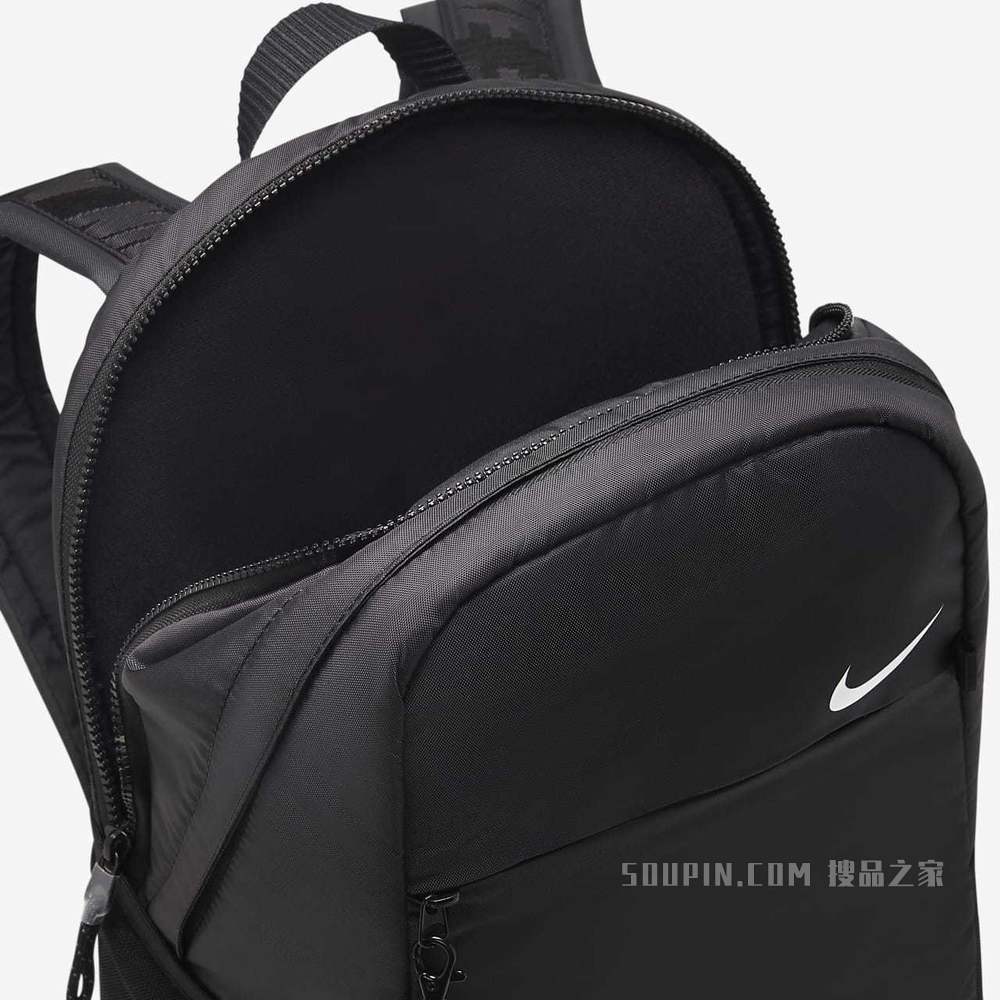 Nike Sportswear Essentials 双肩包