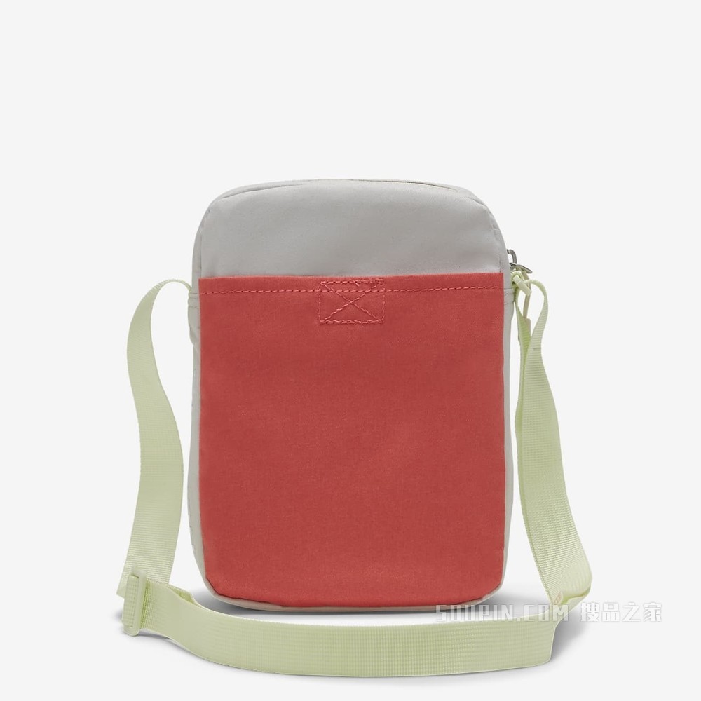 Nike Tech Crossbody 单肩包