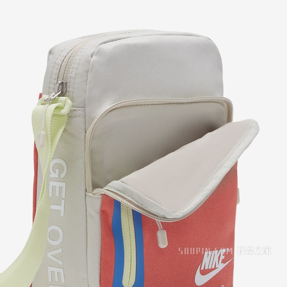 Nike Tech Crossbody 单肩包