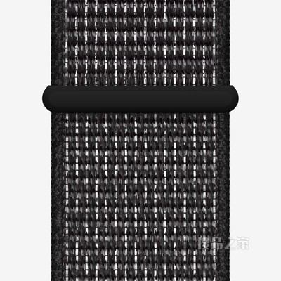 Apple Watch Nike 40 毫米黑 Sport Loop