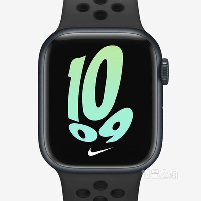 Apple Watch Series 7 (GPS) 搭配 Nike 运动表带 41 毫米午夜色铝金属表壳