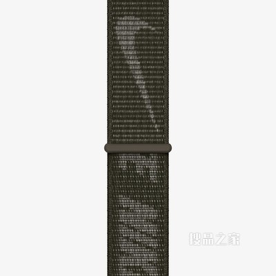 45 毫米军裤卡其色 Nike 回环式运动表带 - 标准号
