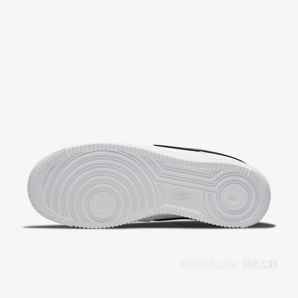 Nike Air Force 1 '07 ESS 女子运动鞋
