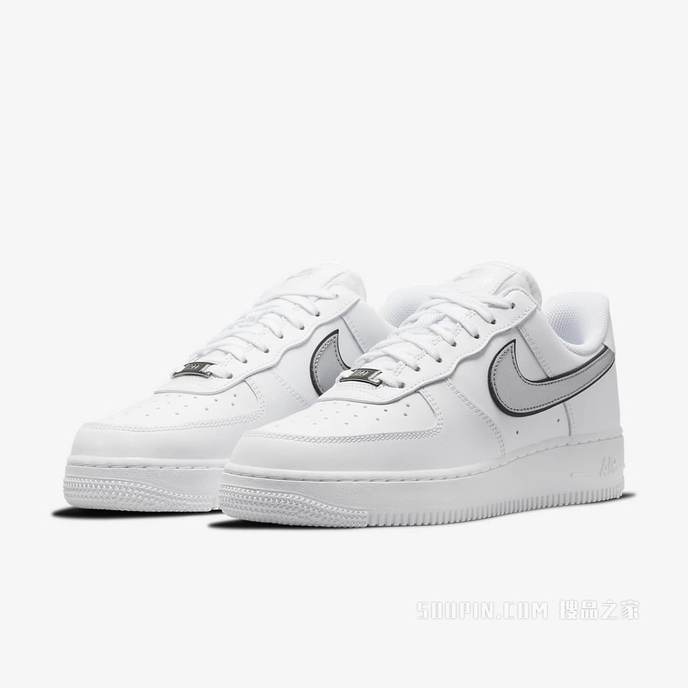 Nike Air Force 1 '07 ESS 女子运动鞋