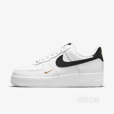 Nike Air Force 1 '07 ESS 女子运动鞋