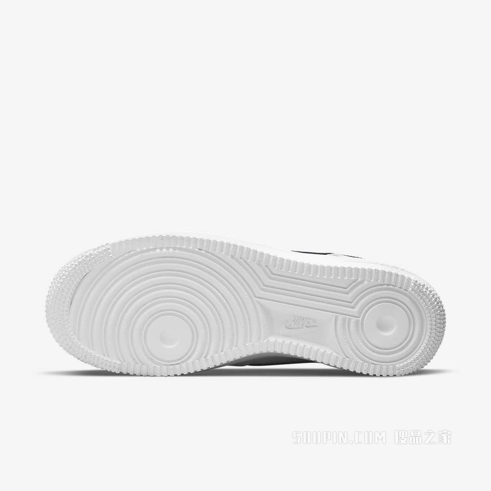 Nike Air Force 1 '07 ESS 女子运动鞋