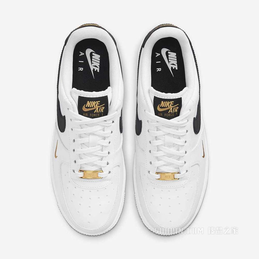 Nike Air Force 1 '07 ESS 女子运动鞋