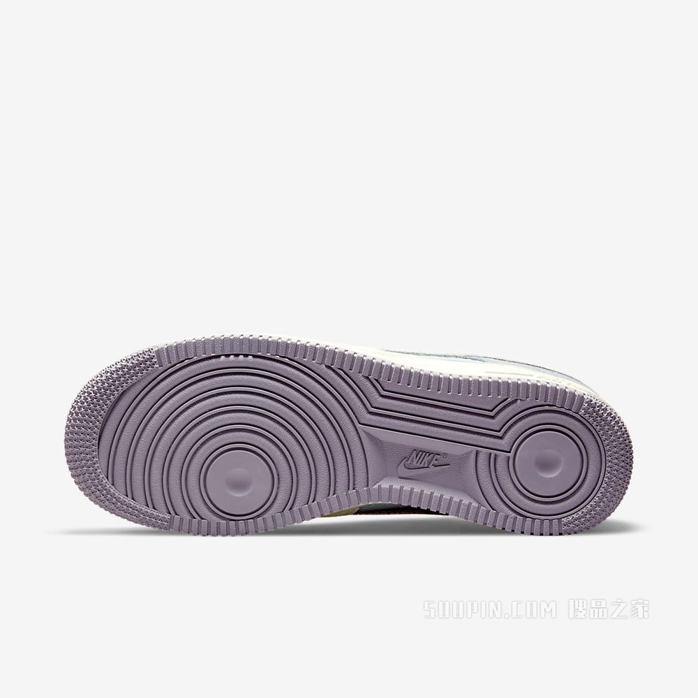 Nike Air Force 1 '07 LX 女子运动鞋