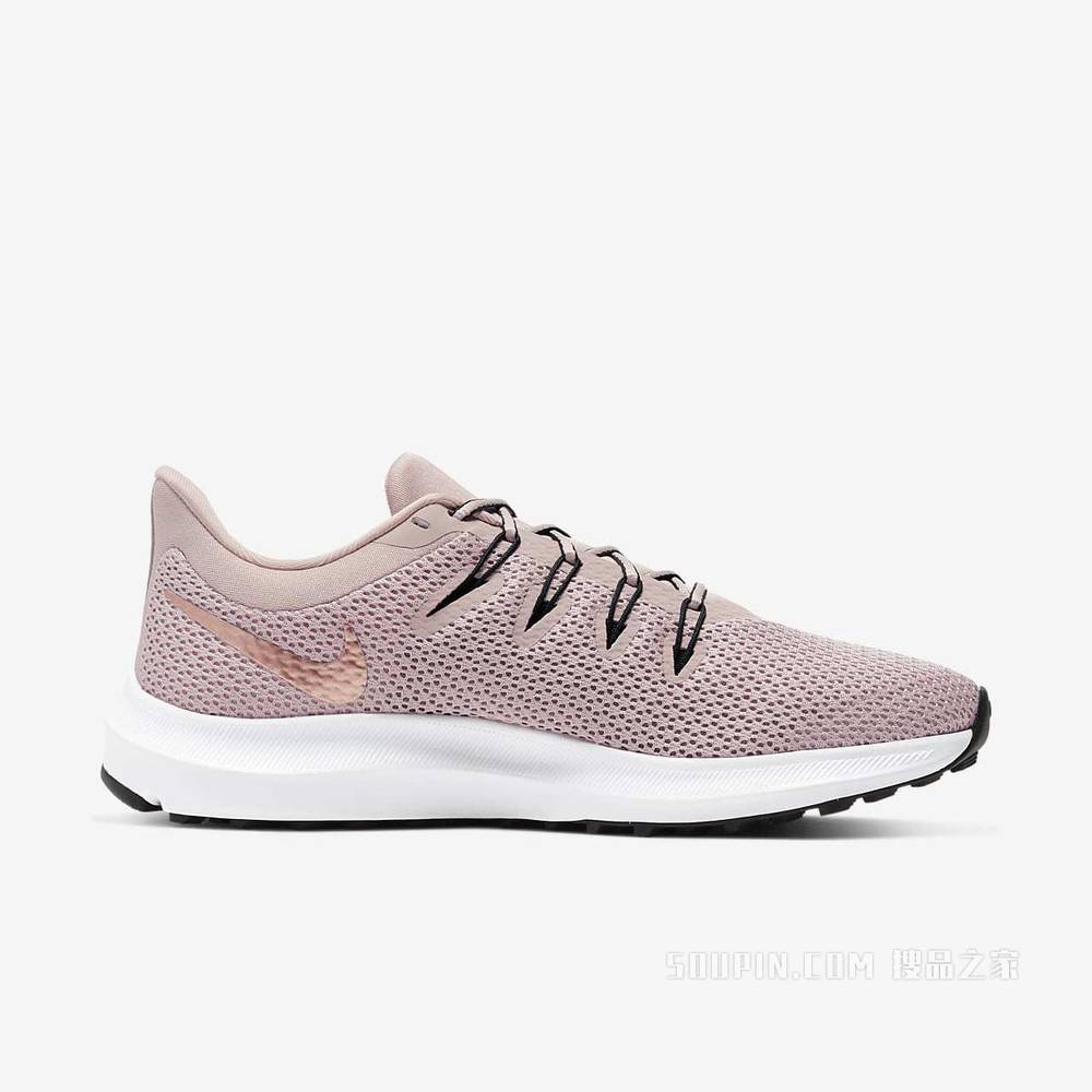 Nike Quest 2 女子跑步鞋