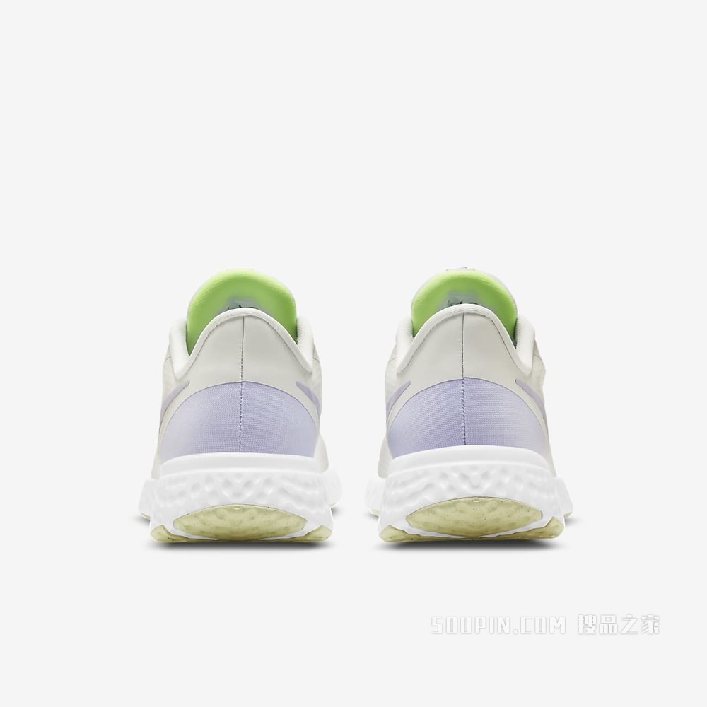 Nike Revolution 5 女子跑步鞋