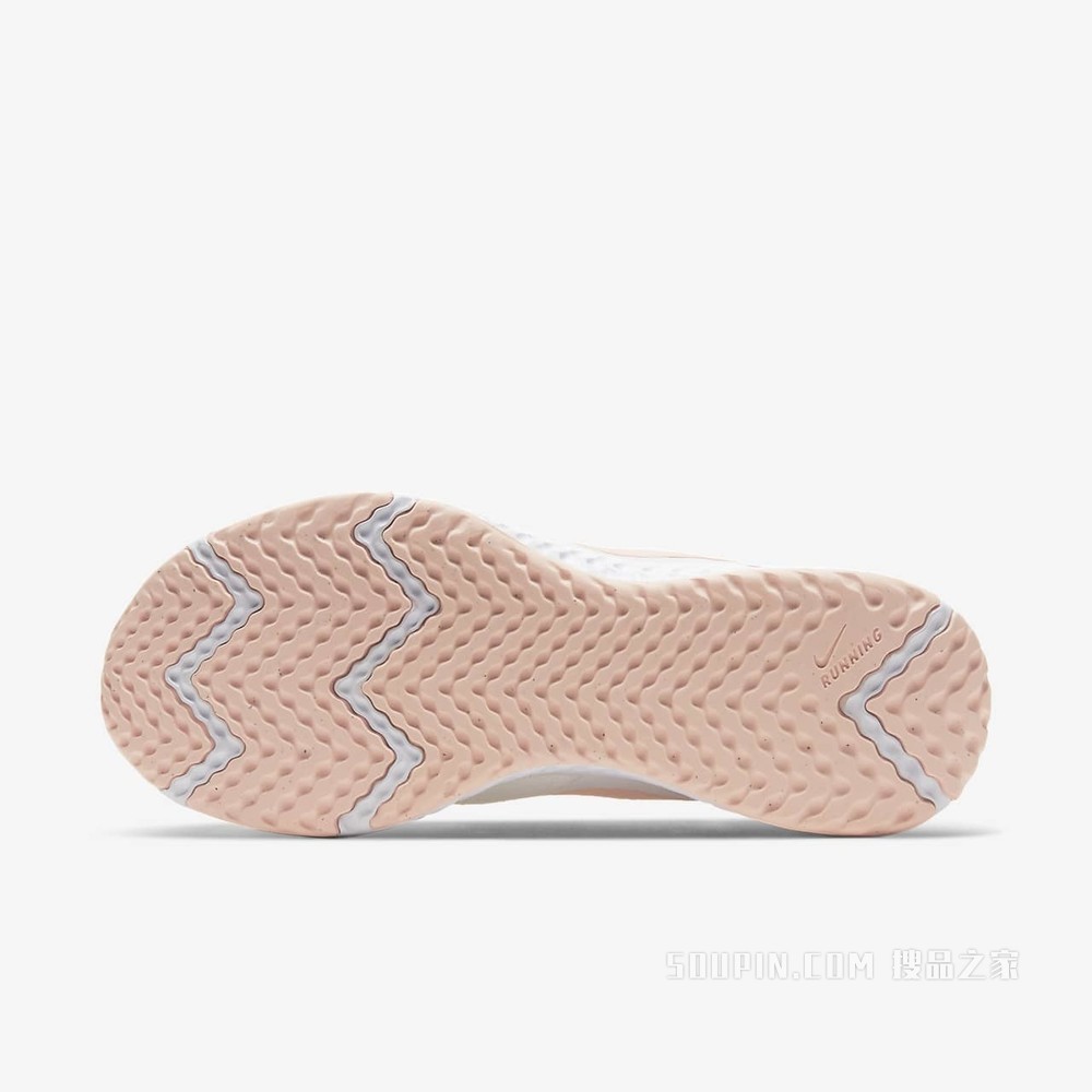 Nike Revolution 5 女子跑步鞋