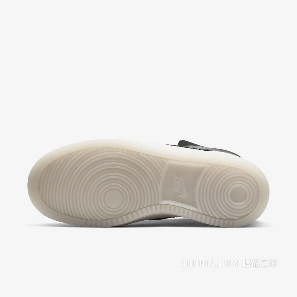 Nike Vandalised 女子运动鞋