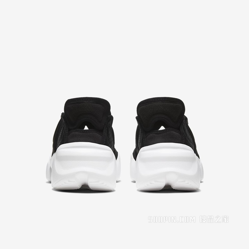 Nike Aqua Rift 女子运动鞋