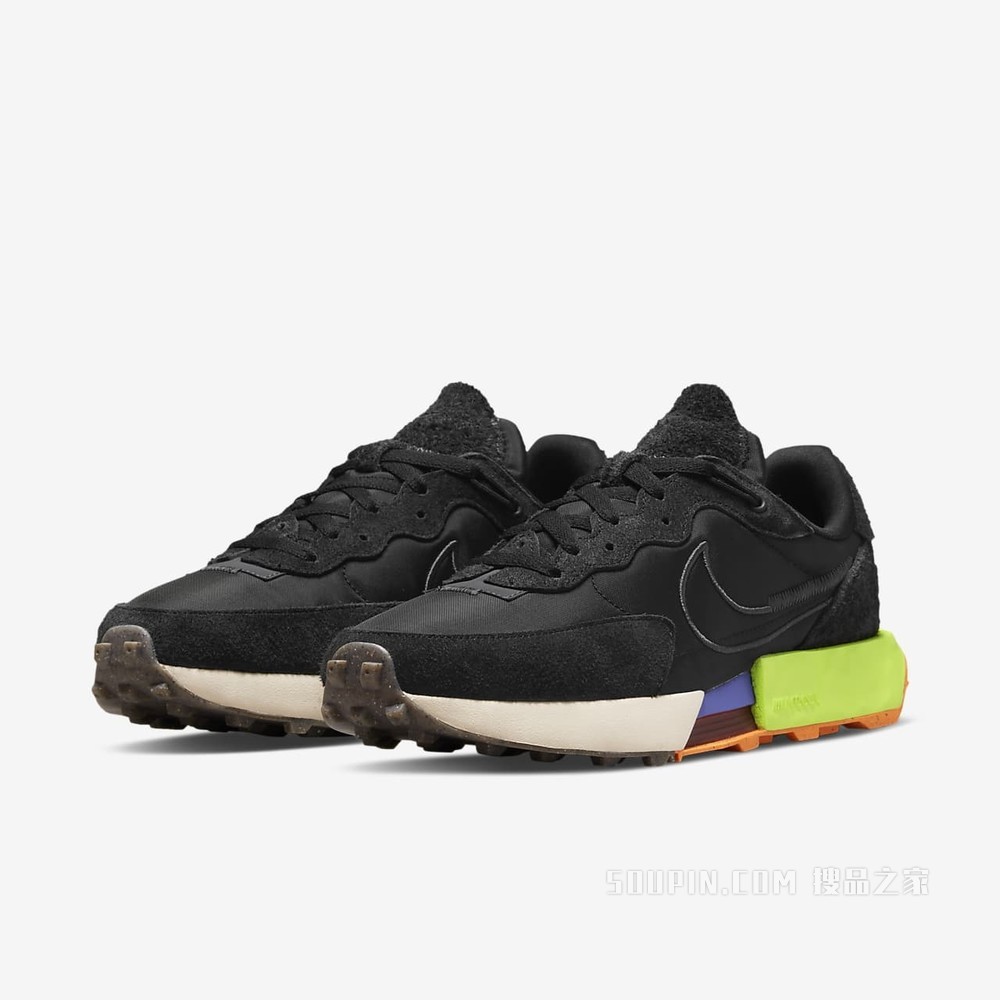 Nike Fontanka Waffle 女子运动鞋