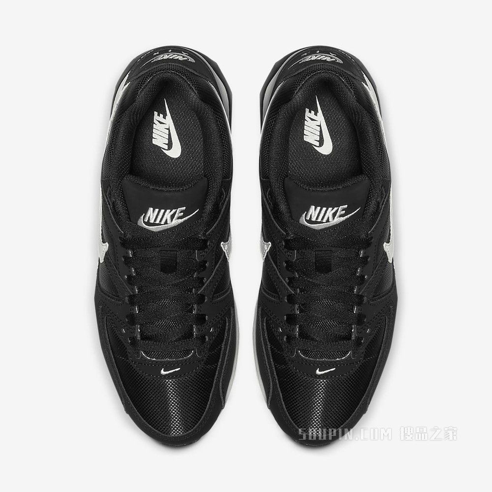 Nike Air Max Command 女子运动鞋