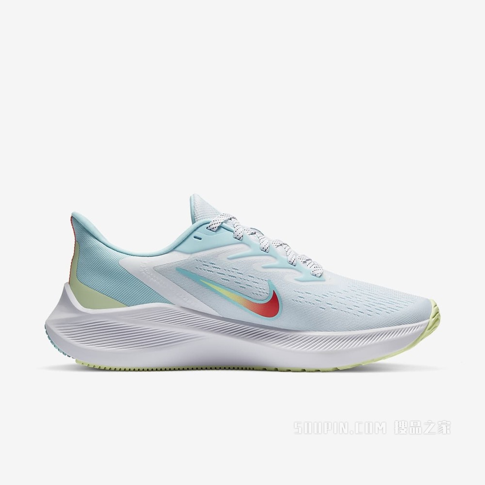 Nike Zoom Winflo 7 女子跑步鞋