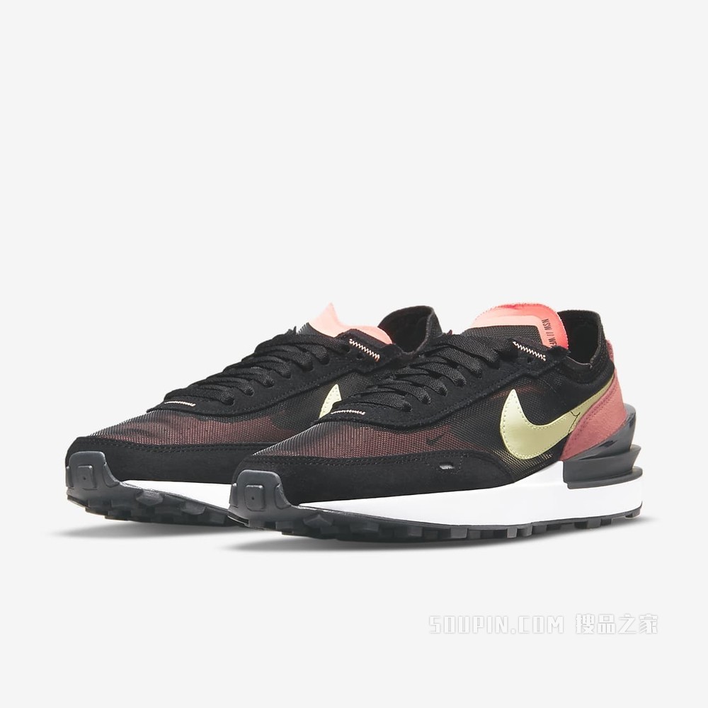 Nike Waffle One 女子运动鞋