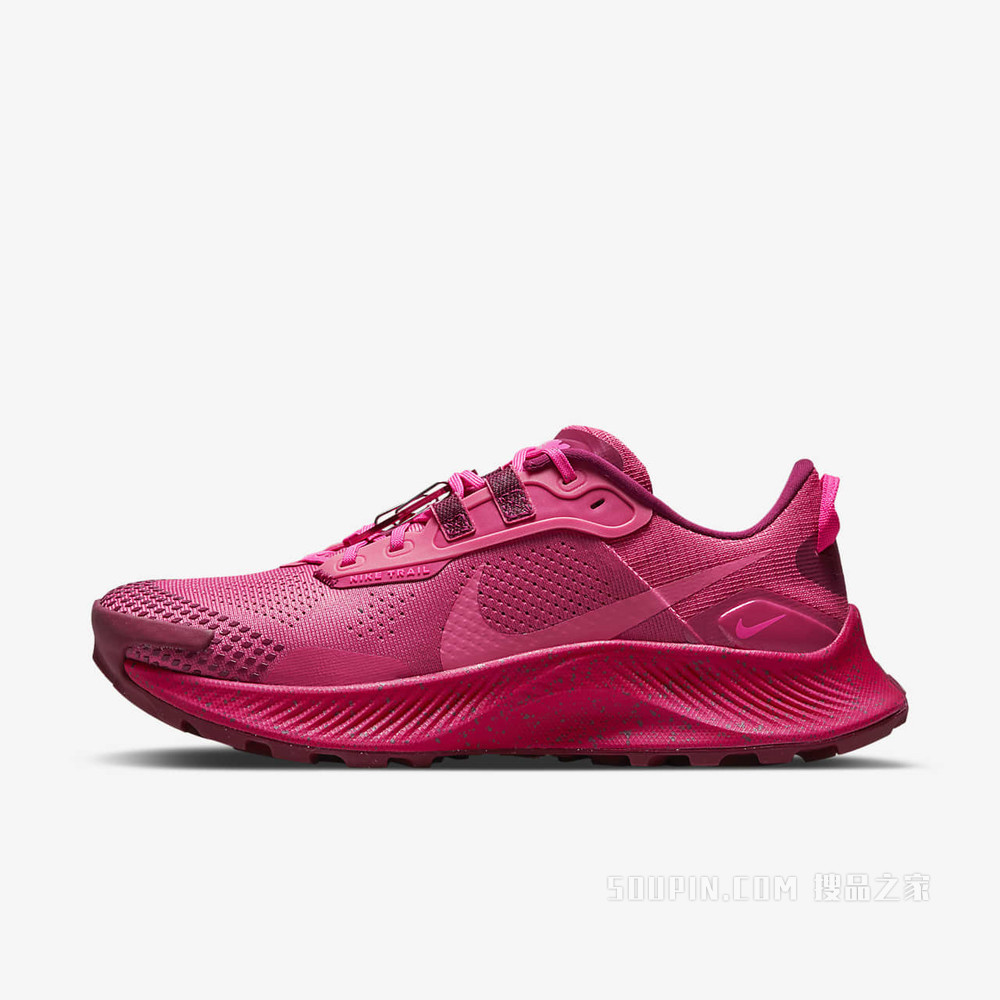 Nike Pegasus Trail 3 女子跑步鞋